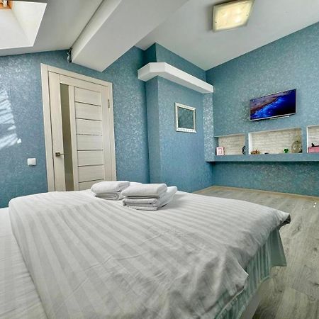 Apartpoltava Ексклюзивна Мансарда З Виходом На Дах, Новобудова, Led Дзеркало Корпусний Парк Εξωτερικό φωτογραφία